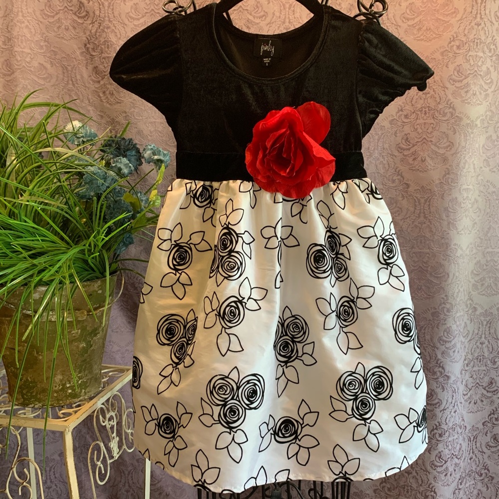 Pinky Velvet Formal Dress Red Rose Embellishment White Taffeta Formal Dress
